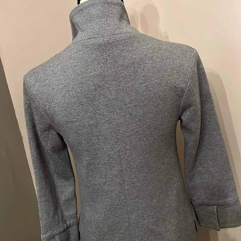 Like new beautiful light Gray blazer. - Picture 8 of 11